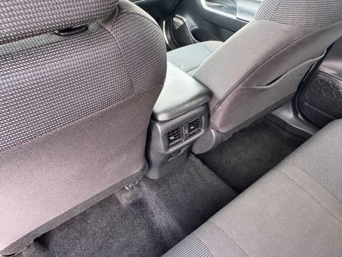 Used 2024 Toyota RAV4 LE AWD/4WD image 16