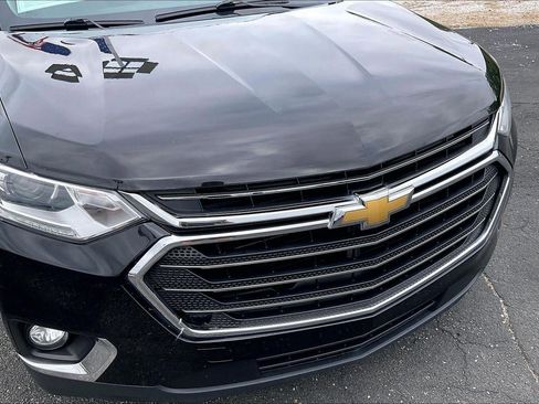 Used 2018 Chevrolet Traverse LT FWD image 31