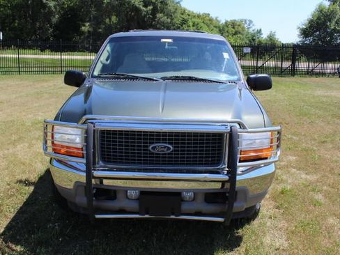 Used 2001 Ford Excursion Limited RWD image 4