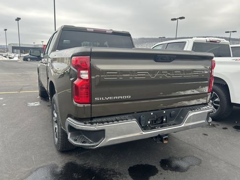 Used 2023 Chevrolet Silverado 1500 Custom w/ LPO, Dark Essentials Package image 6