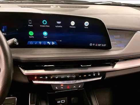 Used 2024 Cadillac XT4 Sport w/ LPO, Floor Liner Package AWD/4WD image 30