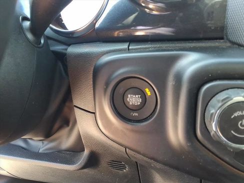 Used 2022 Jeep Wrangler Unlimited Sport AWD/4WD image 23
