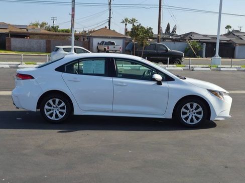 Used 2024 Toyota Corolla LE FWD image 4