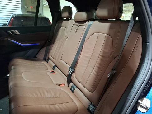 Used 2020 BMW X5 xDrive40i w/ Premium Package AWD/4WD image 8