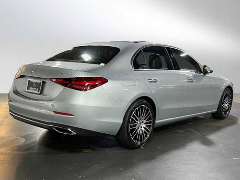 Used 2025 Mercedes-Benz C 300 4MATIC Sedan image 3