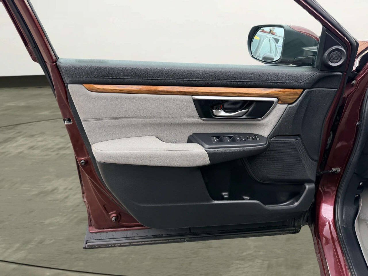 Used 2018 Honda CR-V EX image 15