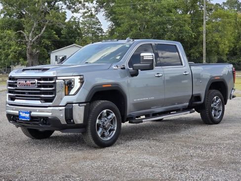 Used 2025 GMC Sierra 2500 SLT w/ SLT Premium Package AWD/4WD image 4