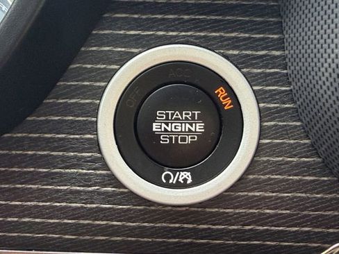 Used 2019 RAM 1500 Limited AWD/4WD image 21