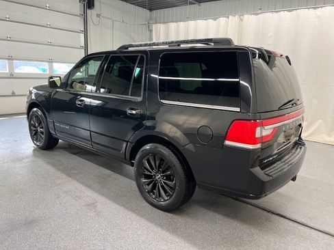 Used 2015 Lincoln Navigator 4WD image 6
