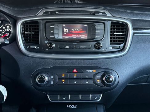 Used 2016 Kia Sorento FWD w/ LX Convenience Package image 51
