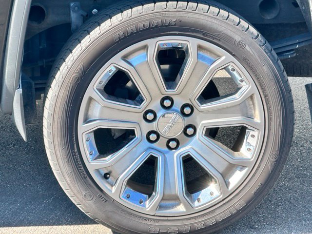 Used 2017 GMC Sierra 1500 Denali w/ Denali Ultimate Package AWD/4WD image 4