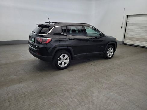 Used 2018 Jeep Compass Latitude w/ Popular Equipment Group AWD/4WD image 10