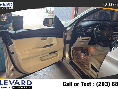 Used 2012 BMW 535i xDrive AWD/4WD image 27