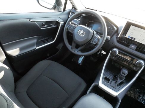 Certified 2024 Toyota RAV4 LE image 9