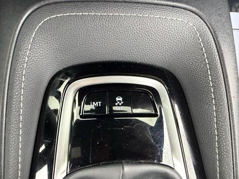 Used 2019 Toyota Corolla XSE FWD image 41