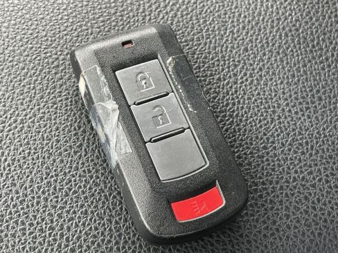 Used 2025 Mitsubishi Outlander Sport SE AWD/4WD image 29