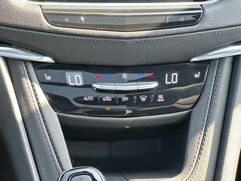 Certified 2024 Cadillac XT6 Luxury AWD/4WD image 5
