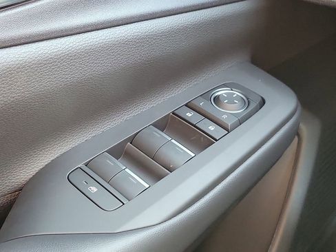 New 2026 Toyota Prius Plug-In Hybrid image 33