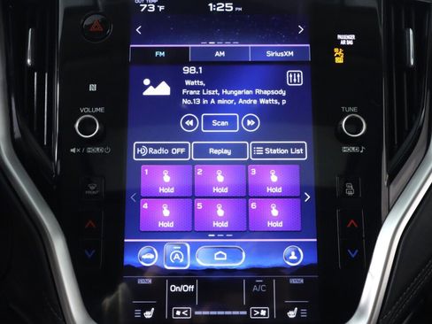 Used 2022 Subaru Outback Limited image 17