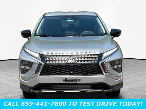 Used 2022 Mitsubishi Eclipse Cross LE AWD/4WD image 2