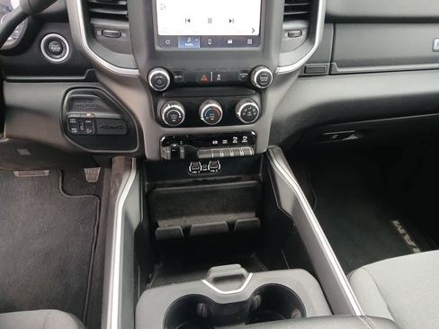 Used 2024 RAM 2500 Big Horn w/ Off Road Package AWD/4WD image 35