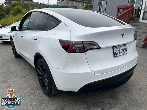 Used 2021 Tesla Model Y Long Range AWD/4WD image 88