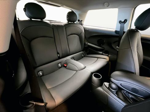 Used 2024 MINI Cooper 2-Door Hardtop w/ Storage Package FWD image 19