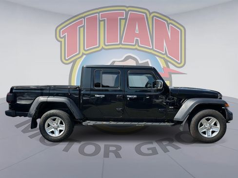 Used 2020 Jeep Gladiator Sport w/ Quick Order Package 24S AWD/4WD image 2