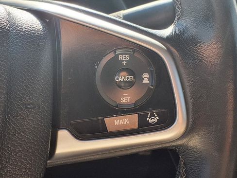 Used 2017 Honda Civic Touring image 17