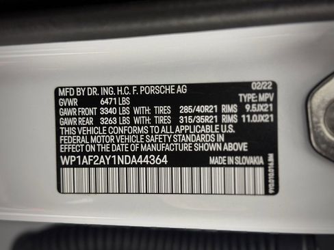 Used 2022 Porsche Cayenne Turbo image 32