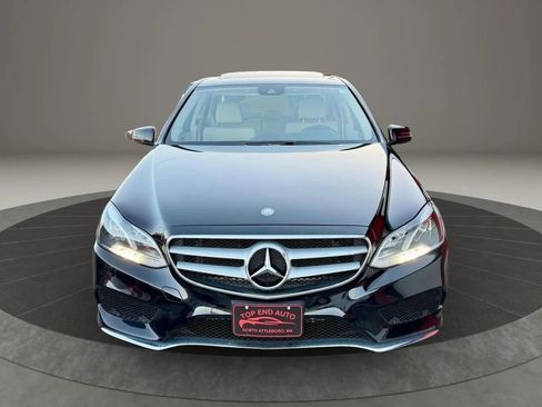 Used 2016 Mercedes-Benz E 350 4MATIC Sedan image 2