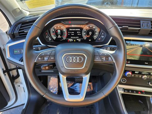 Used 2024 Audi Q3 2.0T Premium Plus image 25