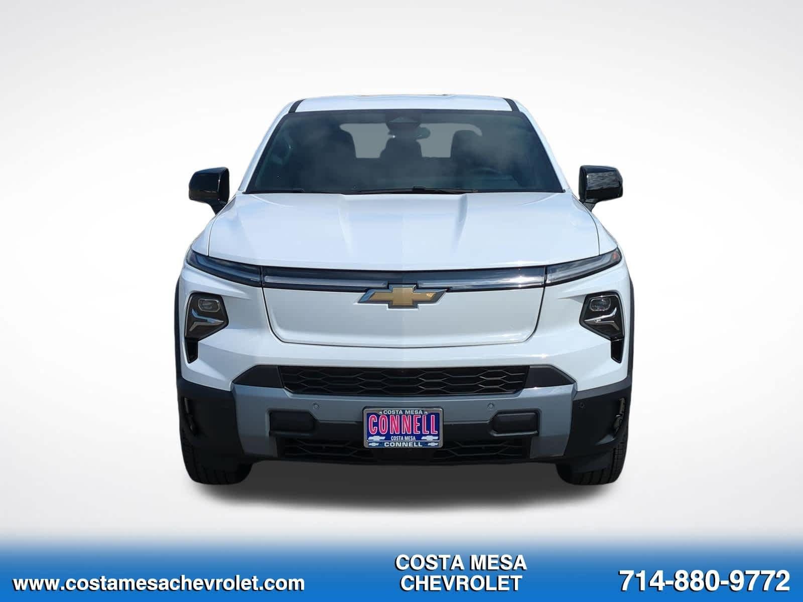Used 2026 Chevrolet Silverado EV LT AWD/4WD image 2