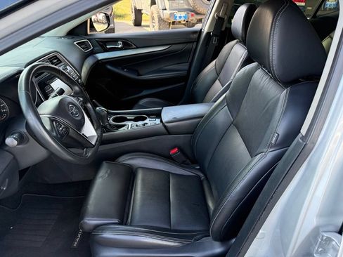 Used 2017 Nissan Maxima 3.5 SV FWD image 12