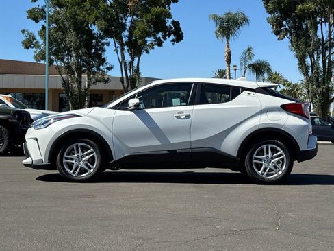 Used 2021 Toyota C-HR LE FWD image 6