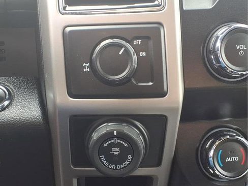 Used 2020 Ford F150 Lariat image 17