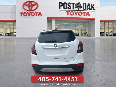 Used 2021 Buick Encore Preferred FWD image 7