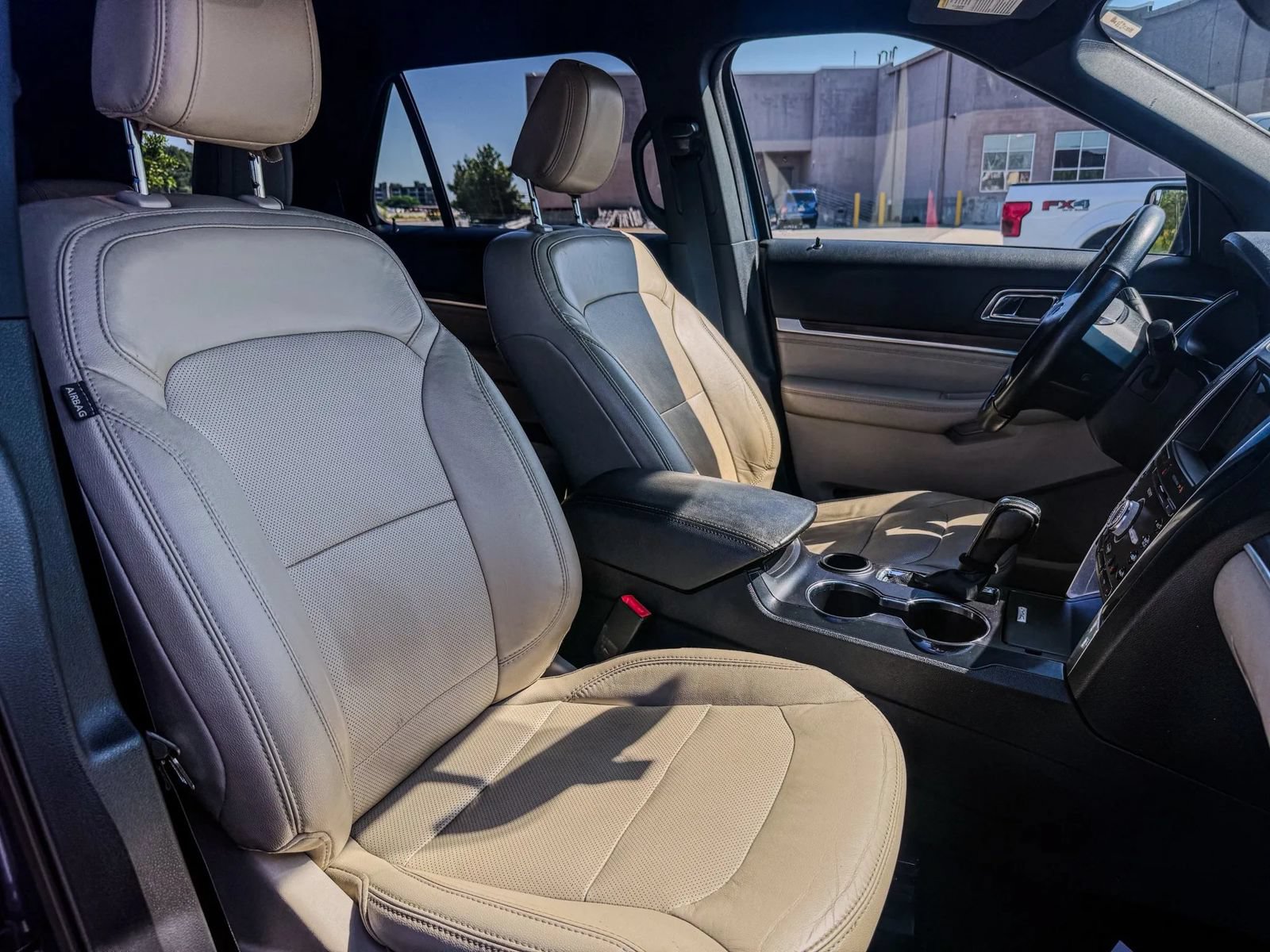 Used 2018 Ford Explorer Limited FWD image 23