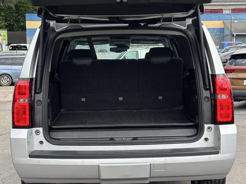 Used 2020 Chevrolet Suburban LT AWD/4WD image 9