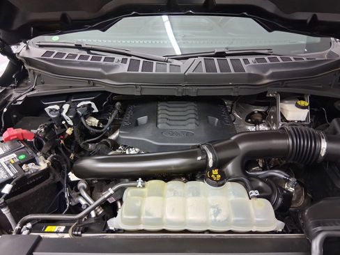 Used 2021 Ford F150 Platinum w/ Equipment Group 701A High AWD/4WD image 37