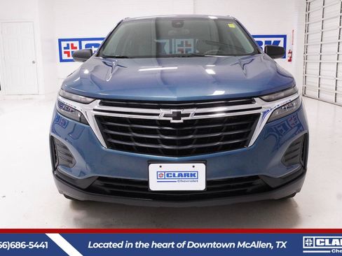 Used 2024 Chevrolet Equinox LS w/ Driver Confidence II Package FWD image 2