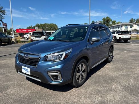 Used 2019 Subaru Forester Touring AWD/4WD image 3