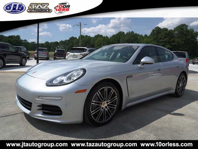 Used 2016 Porsche Panamera RWD image 9