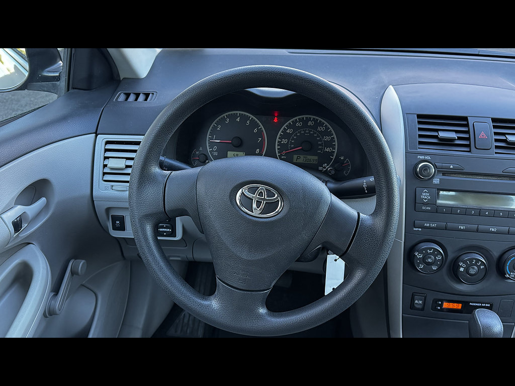Used 2011 Toyota Corolla FWD image 32