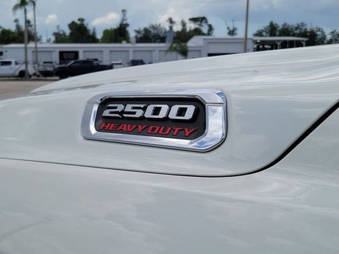 Used 2020 RAM 2500 Laramie AWD/4WD image 9
