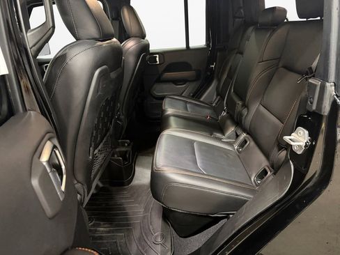 Used 2022 Jeep Gladiator Mojave image 13