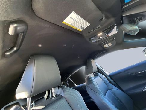 Used 2021 Toyota Venza Limited w/ Advanced Technology Package image 22