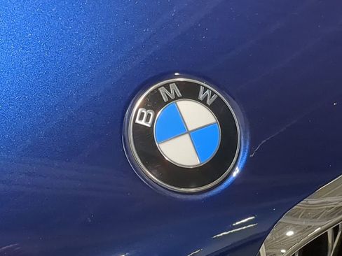 Used 2019 BMW 530e xDrive w/ Luxury Package image 15