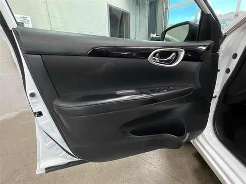 Used 2019 Nissan Sentra SV FWD image 10