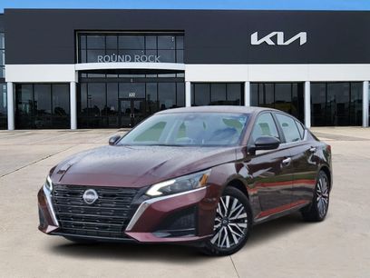 Used 2025 Nissan Altima 2.5 SV